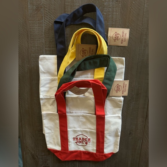 {Trader Joe's Mini Canvas Reusable
Tote Bags} Limited Edition 2024 Tik Tok - Picture 2 of 2